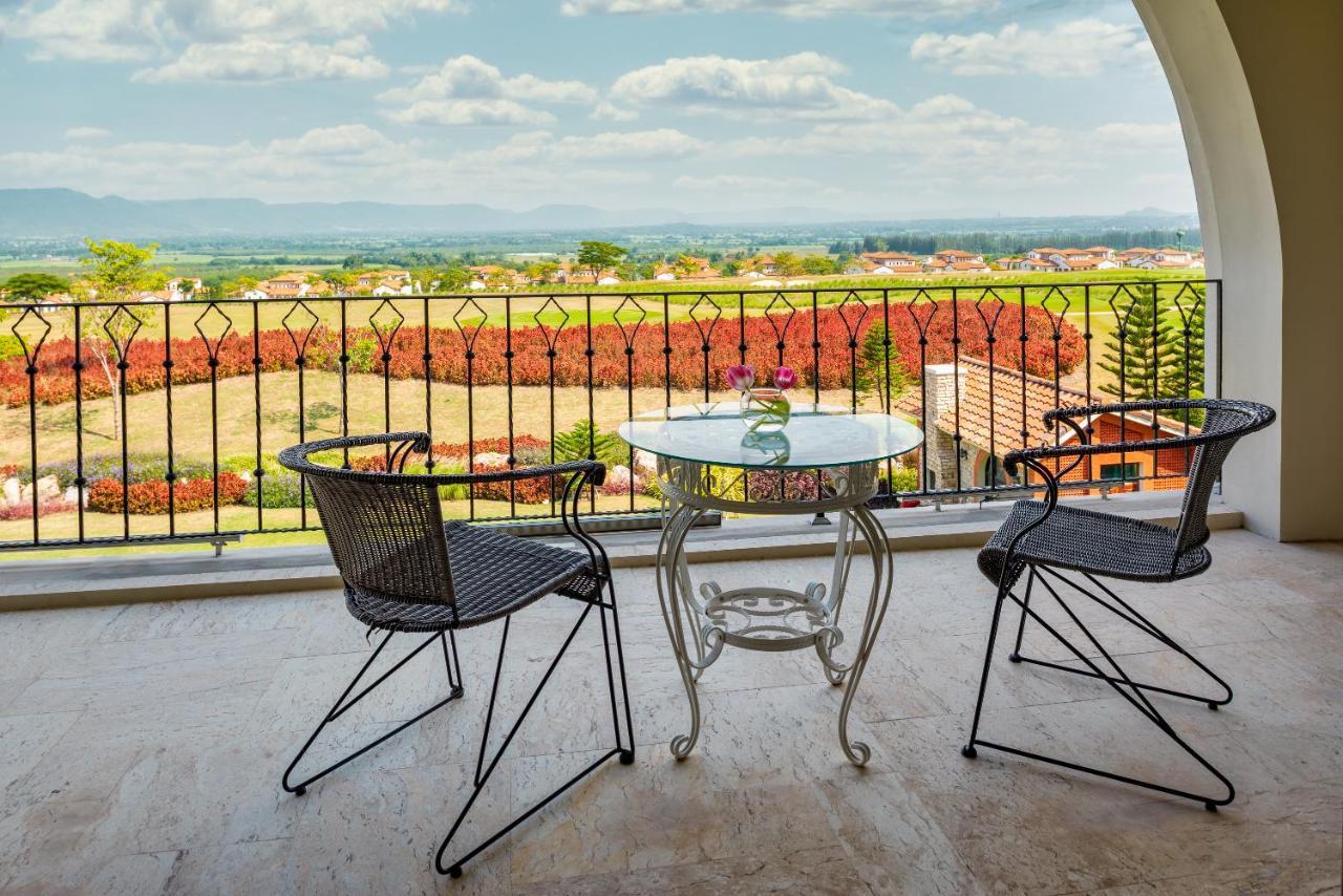 Mövenpick Resort Khao Yai Ban Wang Sai Exteriör bild